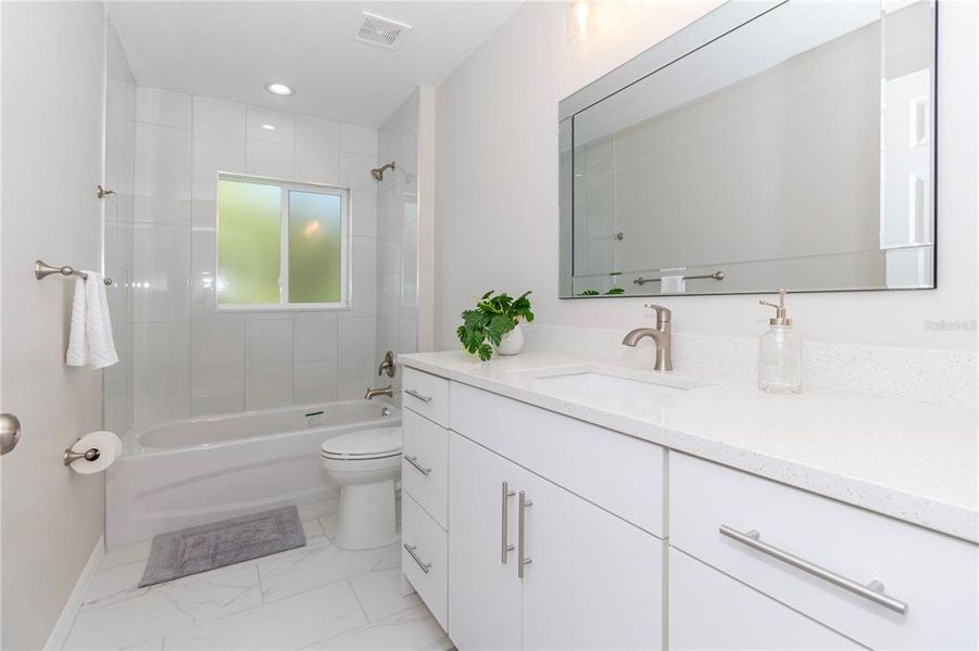 Furnished interior view inside a new home in , Spring Hill (Image 14).