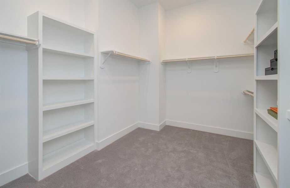 Primary suite closet