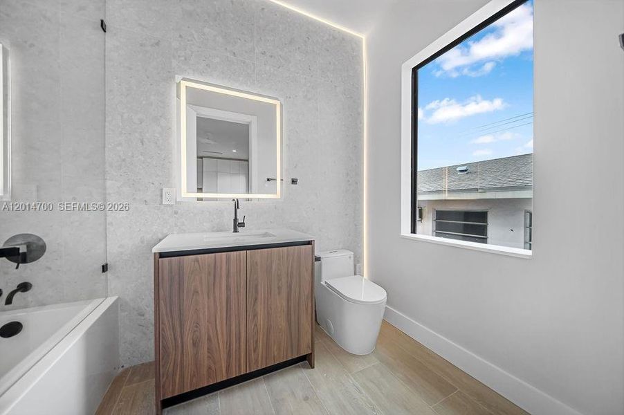 Furnished interior view inside a new home in , Fort Lauderdale (Image 46).