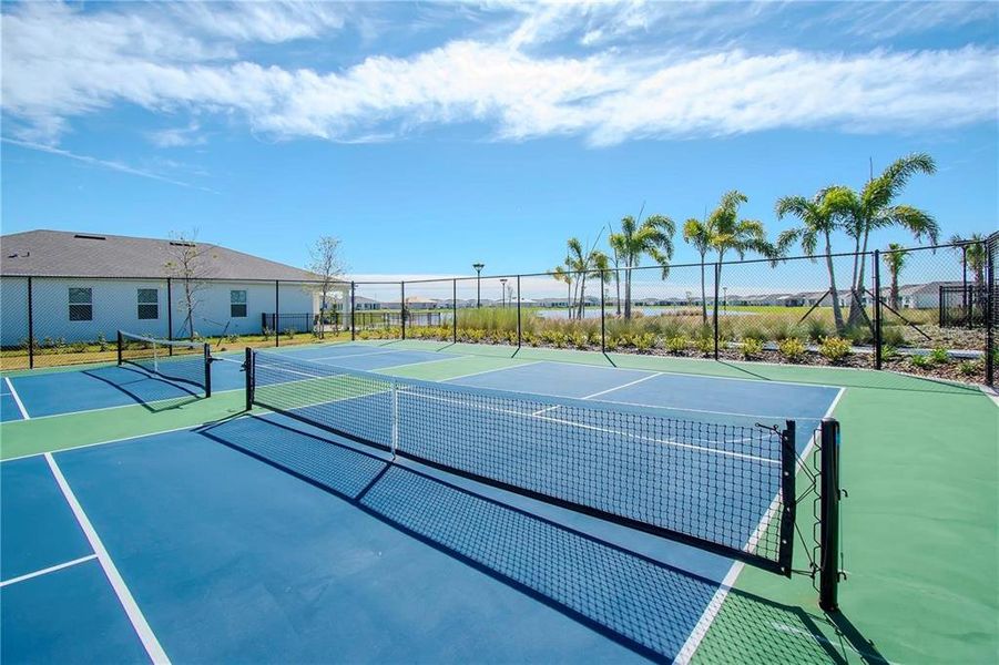Community amenities in Tohoqua Reserve, Kissimmee (Image 36).