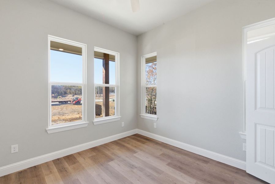 Representative unfurnished interior of a home built from the Canyon Plan by Zeal Home Builders in Sunrise Point, Weatherford (Image 29).