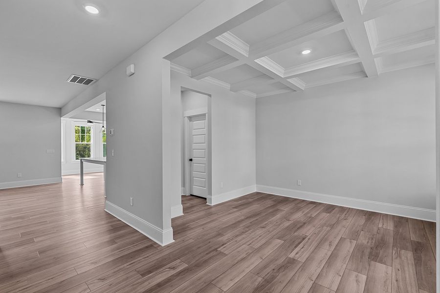 Spacious, unfurnished interior of a new home in Hanes Lake, Winston-Salem (Image 20).