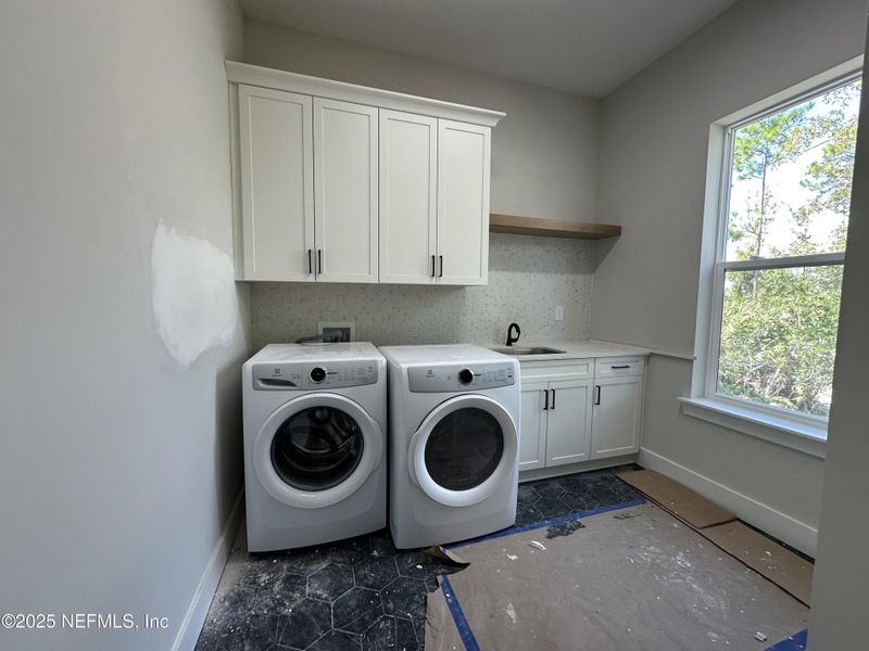 Furnished interior view inside a new home in SilverLeaf, St. Augustine (Image 14).