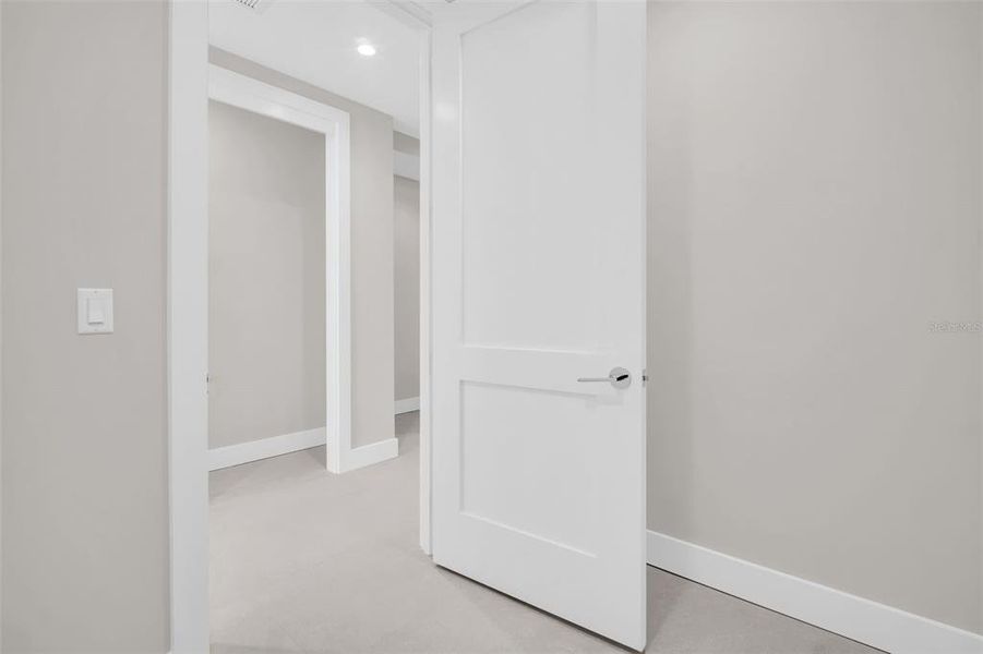 Spacious, unfurnished interior of a new home in , St. Petersburg (Image 68).