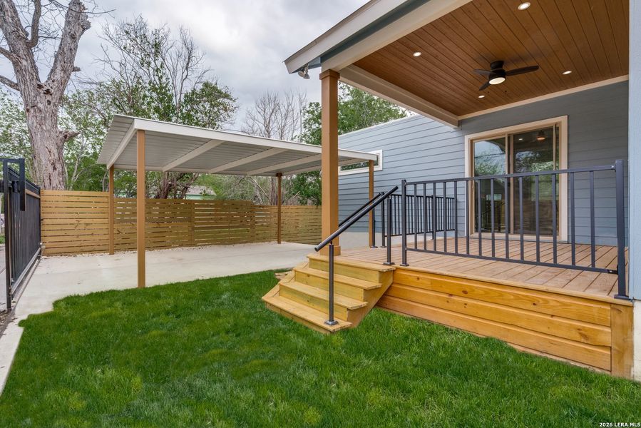 Exterior details and patio area of a home in , San Antonio (Image 22).