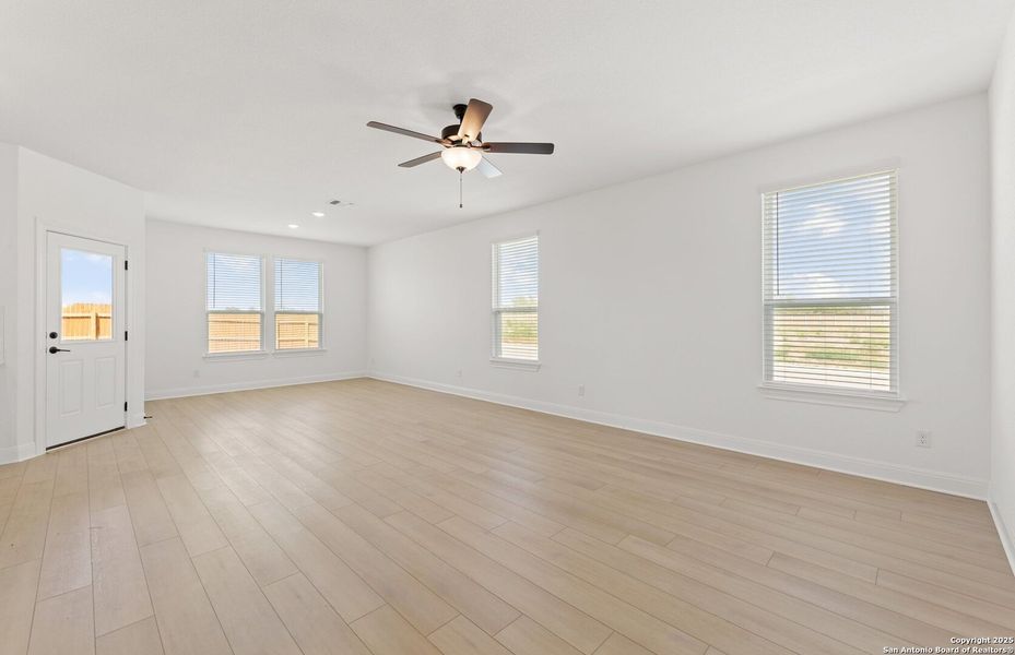 Spacious, unfurnished interior of a new home in Dove Song, Marion (Image 18).