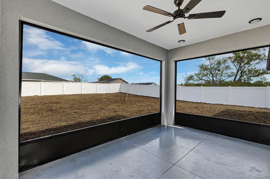 Exterior details and patio area of a home in , Summerfield (Image 19).