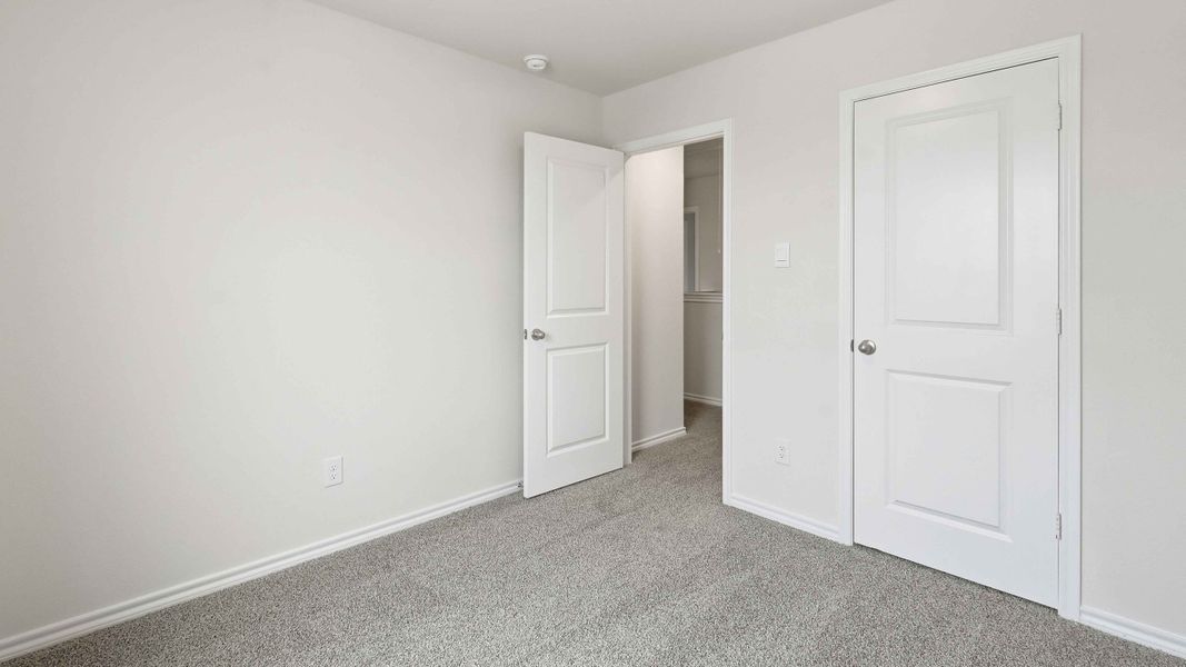 Representative unfurnished interior of a home built from the Davis by D.R. Horton in Maplewood Meadows, Forney (Image 18).