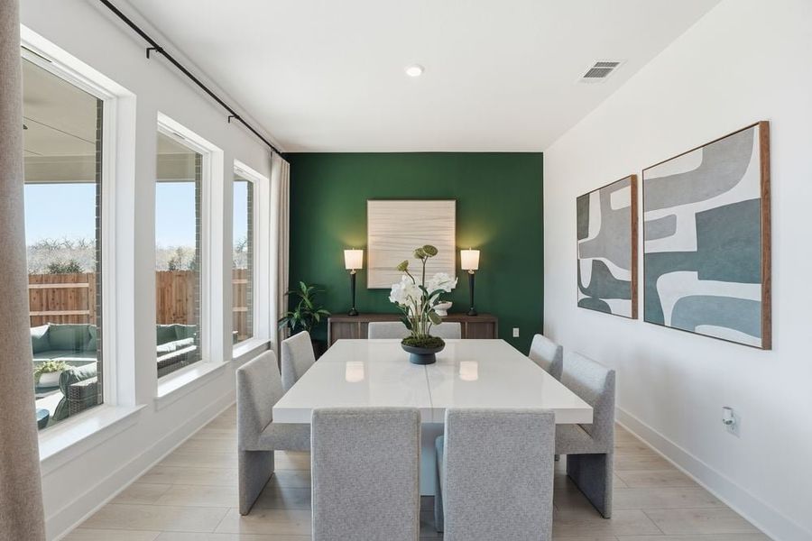Representative furnished interior of a home built from the Mesa by Taylor Morrison in Silverleaf 60s, Cedar Creek (Image 7).