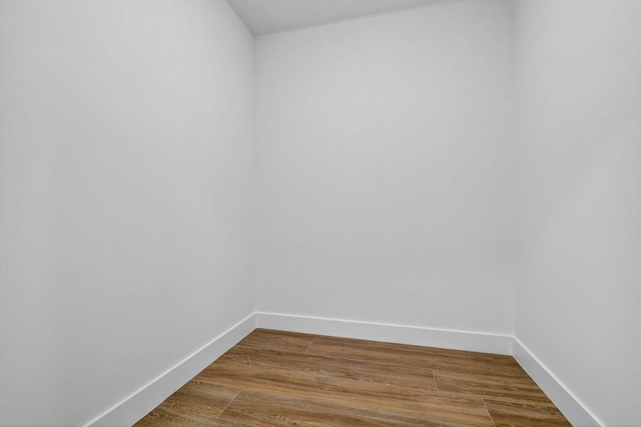 Spacious, unfurnished interior of a new home in , Jupiter (Image 41).