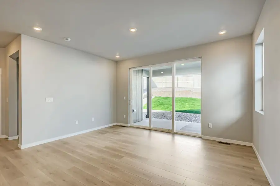 New Home in Parker, CO.  - Slide 8