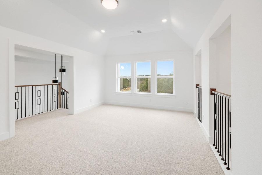 Spacious, unfurnished interior of a new home in Parkside On The River, Georgetown (Image 21).