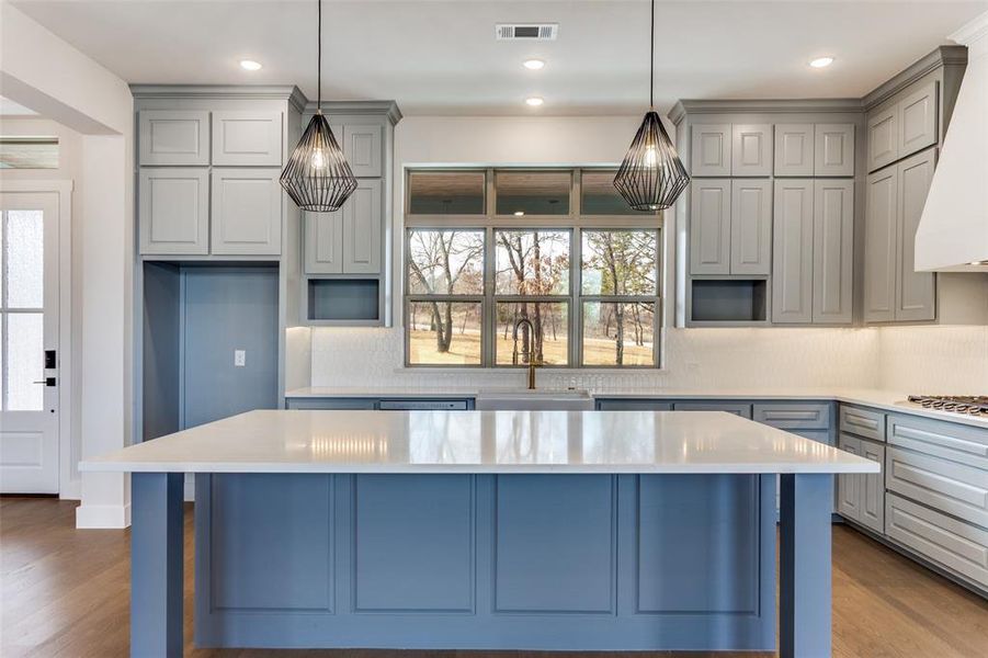 Furnished interior view inside a new home in , Weatherford (Image 6).