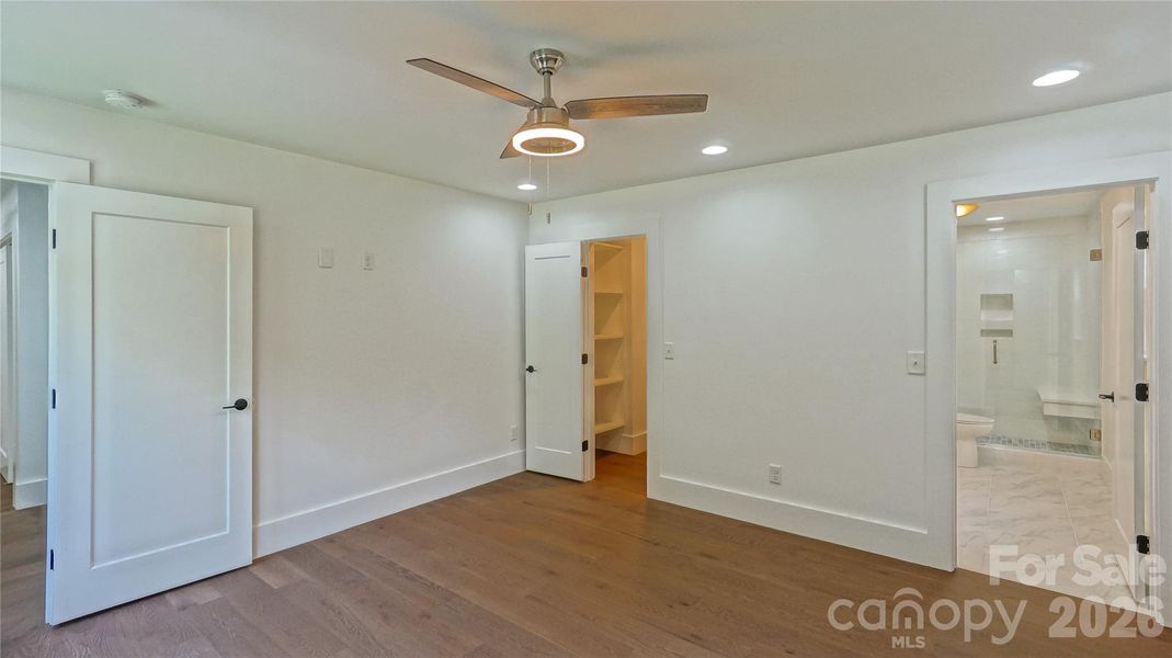 Spacious, unfurnished interior of a new home in , Charlotte (Image 17).