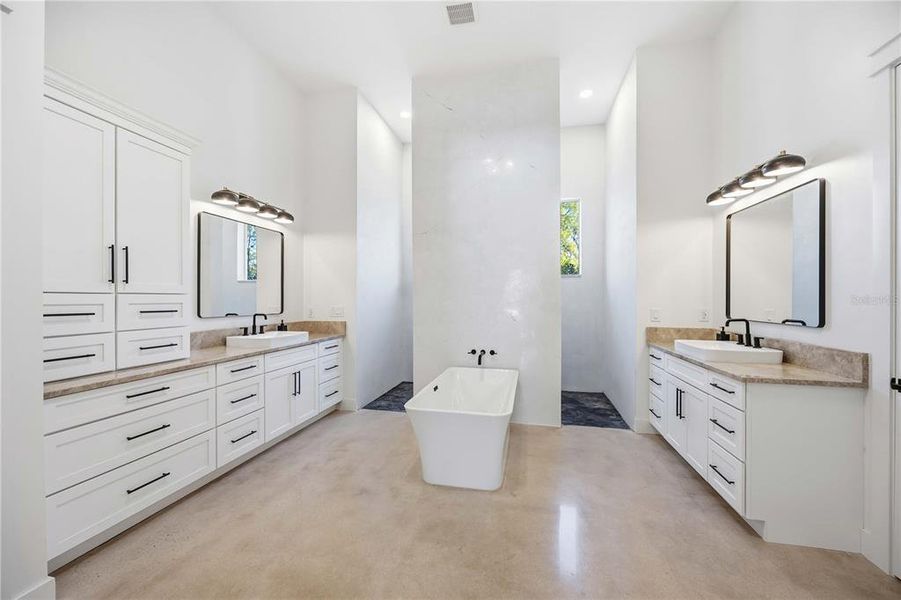 Furnished interior view inside a new home in , Port Charlotte (Image 56).