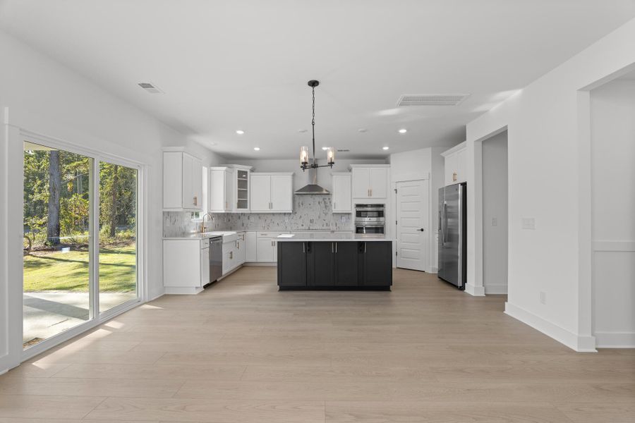Spacious, unfurnished interior of a new home in Hancock Farms, Aiken (Image 36).