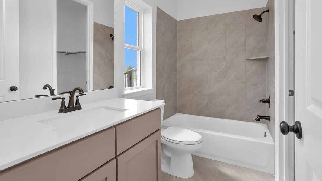 Image 3 of a home in Bridgeland 50'. Image 3 of a home in Bridgeland 50'.