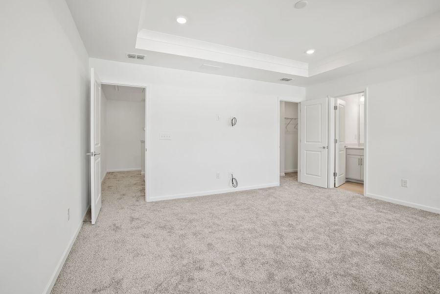 Spacious, unfurnished interior of a new home in Galloway Towns, Charlotte (Image 28).