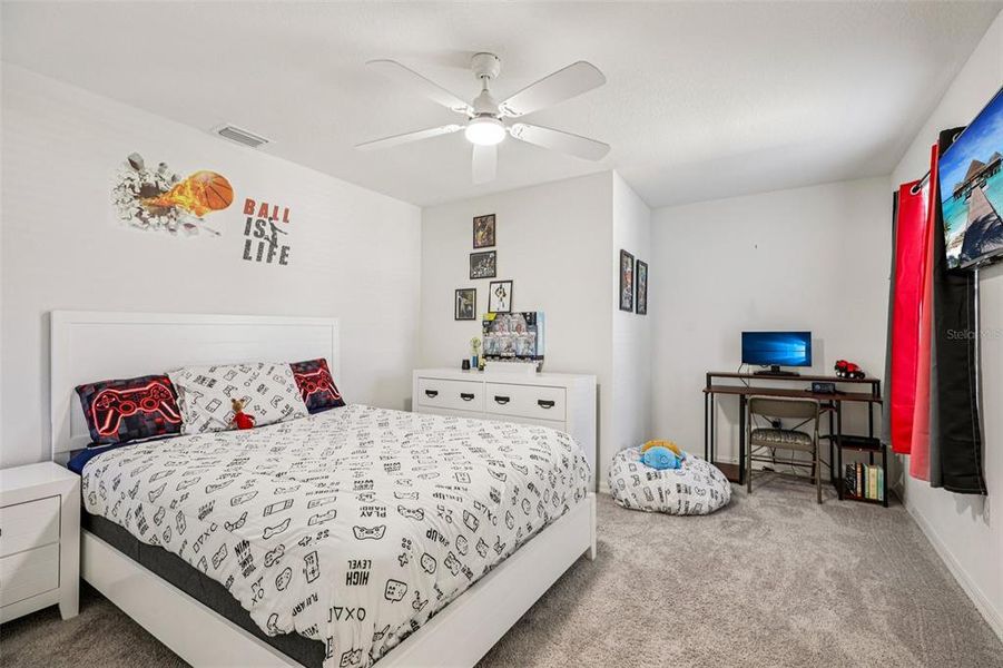 Furnished interior view inside a new home in , Clermont (Image 19).