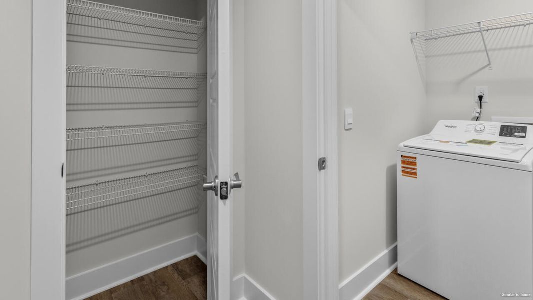 Close-up of interior finishes inside a home in Vineyard Trail, Jacksonville (Image 15).