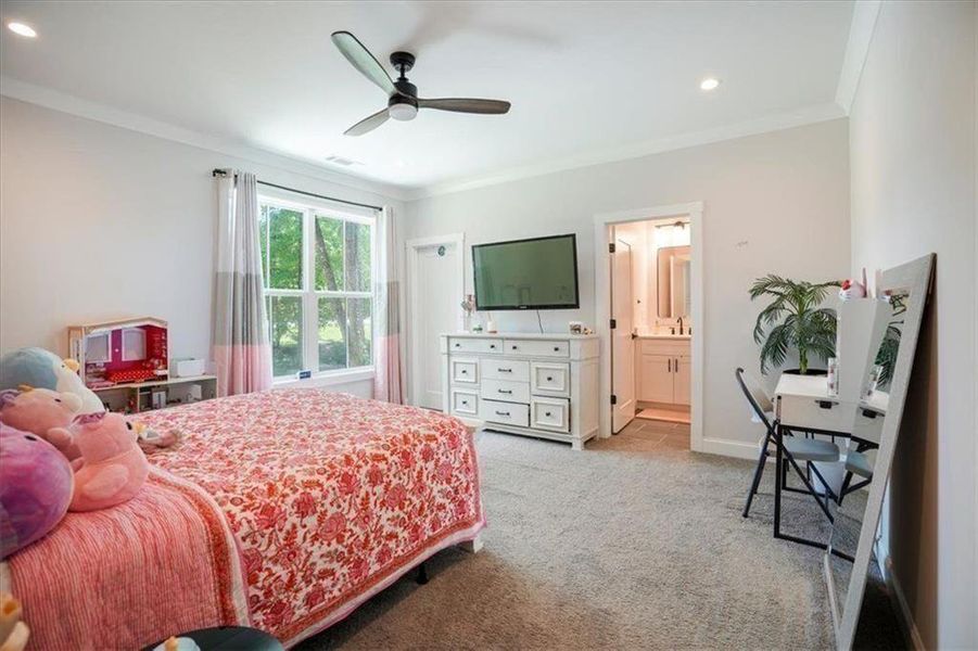Furnished interior view inside a new home in , Acworth (Image 79).