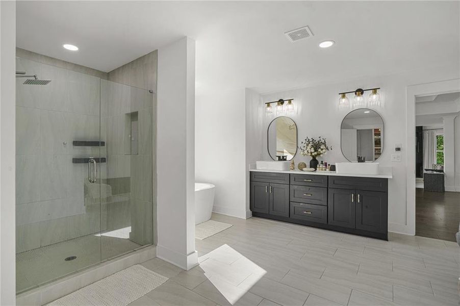 Furnished interior view inside a new home in , Fairburn (Image 14).