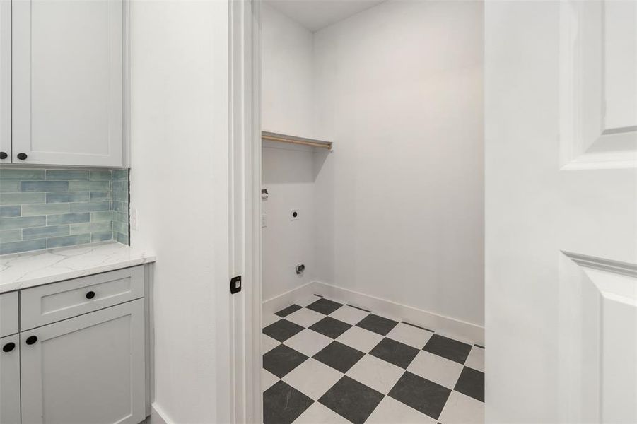 Image 33 of a home in .