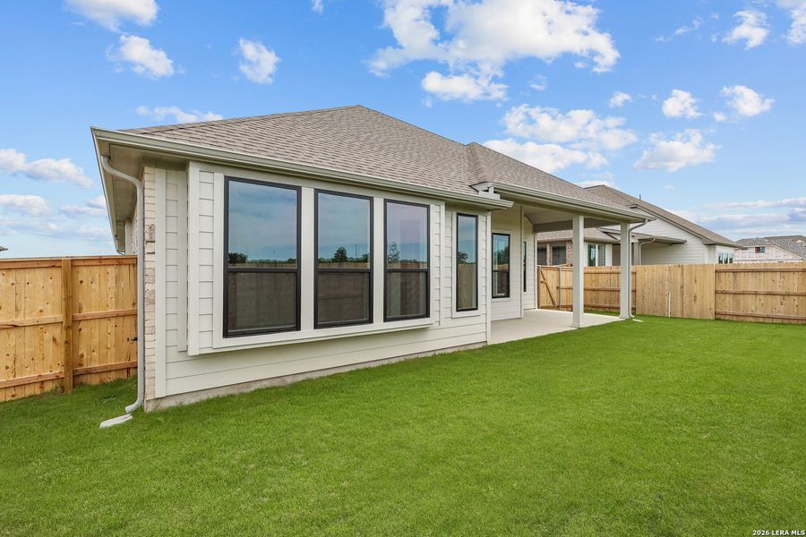 Exterior details and patio area of a home in Buffalo Crossing, Cibolo (Image 4).