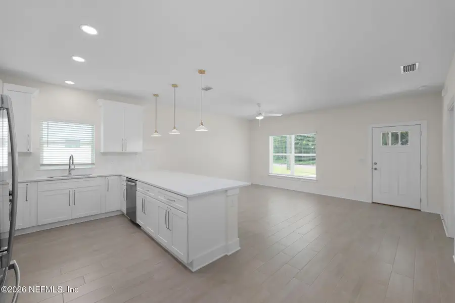 Image 33 of a home in . Image 33 of a home in .