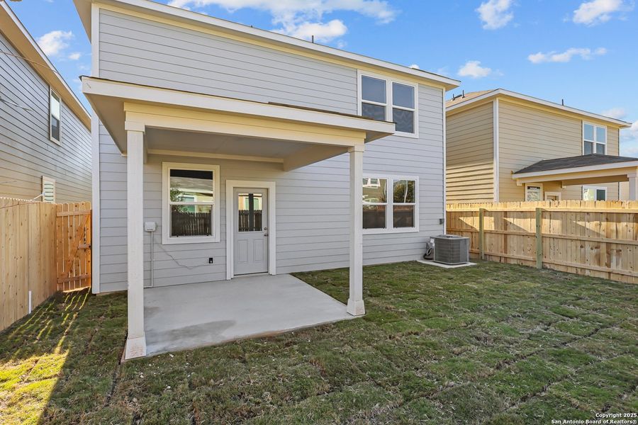 Exterior details and patio area of a home in Senna, Leon Valley (Image 19).