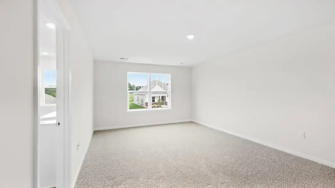 Spacious, unfurnished interior of a new home in Spring Ridge, Anderson (Image 33).