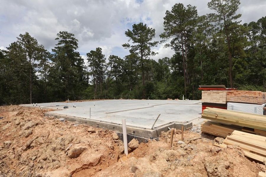 Every foundation at DWH is engineered and it’s inspected three times! We do not do “batch” testing. Rest easy knowing your foundation comes with a 10 year warranty. Every foundation at DWH is engineered and it’s inspected three times! We do not do “batch” testing. Rest easy knowing your foundation comes with a 10 year warranty.
