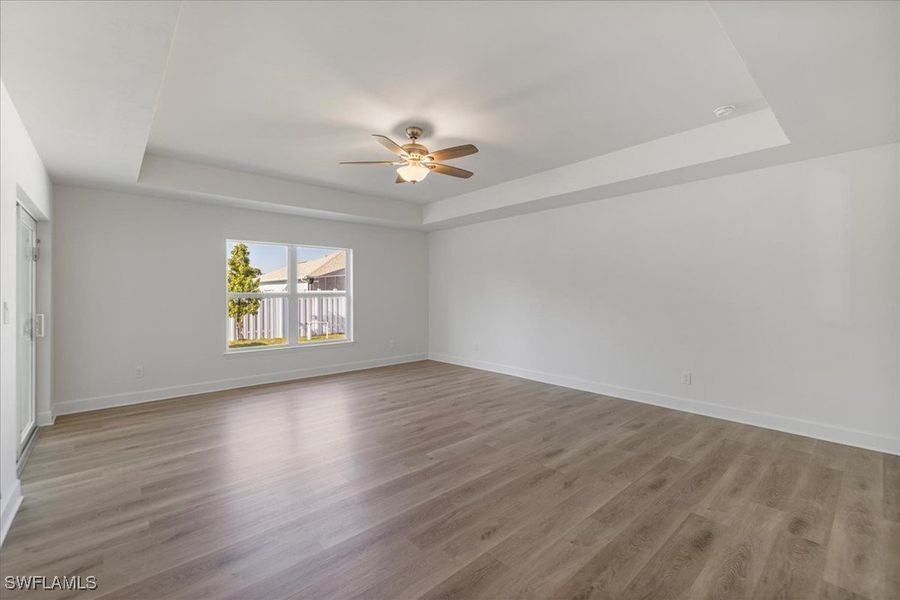 Spacious, unfurnished interior of a new home in Cape Coral, Cape Coral (Image 21).