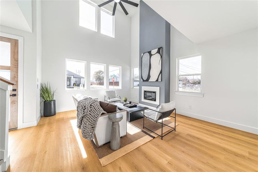 Furnished interior view inside a new home in , Dallas (Image 31).