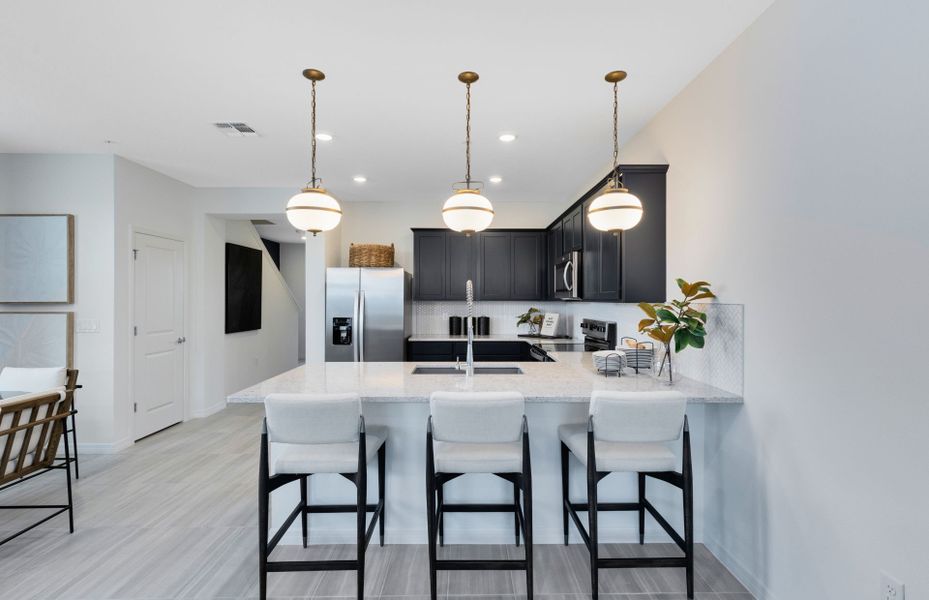 Representative furnished interior of a home built from the Trailwood - Exterior Unit by Pulte Homes in Lakehaven Estates, Clermont (Image 18). Representative furnished interior of a home built from the Trailwood - Exterior Unit by Pulte Homes in Lakehaven Estates, Clermont (Image 18).