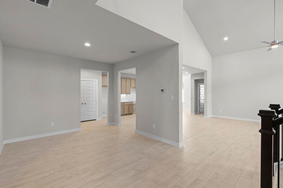 Spacious, unfurnished interior of a new home in Briarwood Crossing, Rosenberg (Image 17). Spacious, unfurnished interior of a new home in Briarwood Crossing, Rosenberg (Image 17).