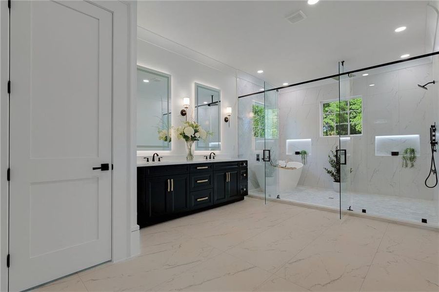 Furnished interior view inside a new home in , Monroe (Image 104).