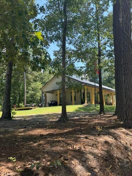 Exterior details and patio area of a home in , Manning (Image 30).
