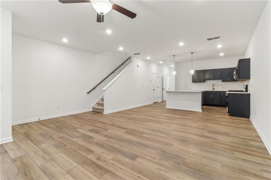 Spacious, unfurnished interior of a new home in Laurelwood, Douglasville (Image 36).