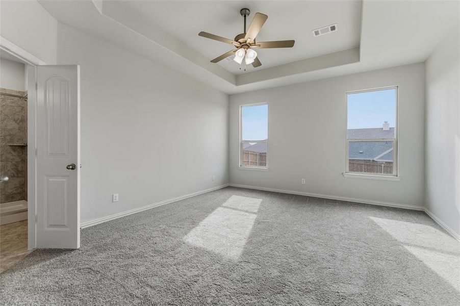 Spacious, unfurnished interior of a new home in Liberty Pointe, Gainesville (Image 25).