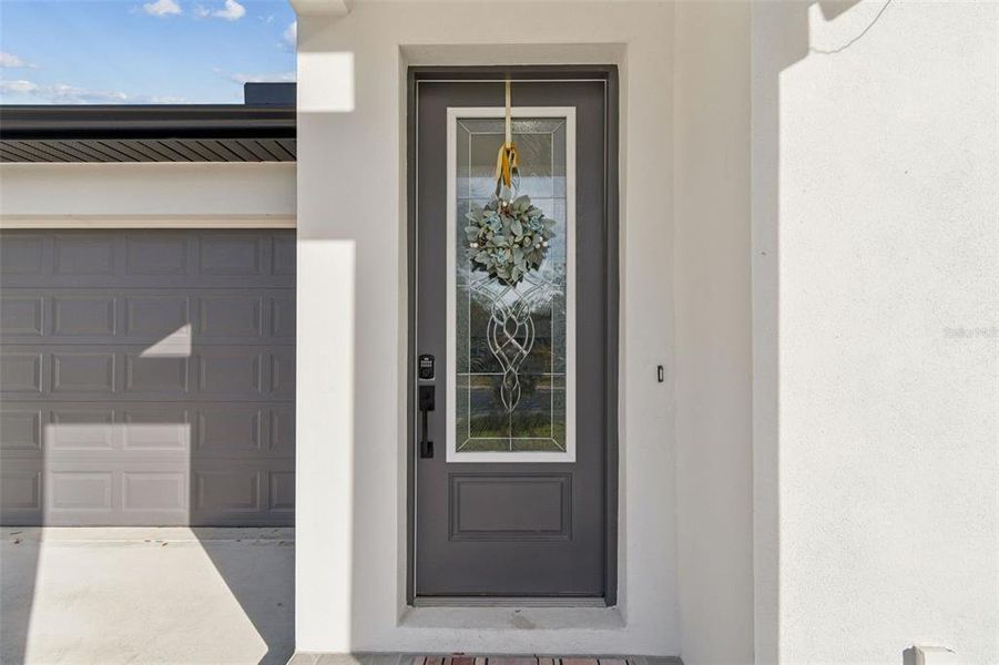 Exterior details and patio area of a home in , Tampa (Image 4).