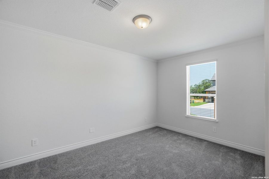 Spacious, unfurnished interior of a new home in Bison Ridge, San Antonio (Image 41).