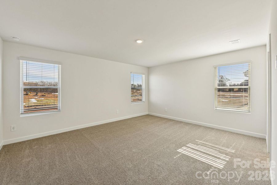 Photo is not of the actual home, but is an inspirational photo of builder’s model home and may depict options, furnishings, and/or decorator features that are not included Photo is not of the actual home, but is an inspirational photo of builder’s model home and may depict options, furnishings, and/or decorator features that are not included