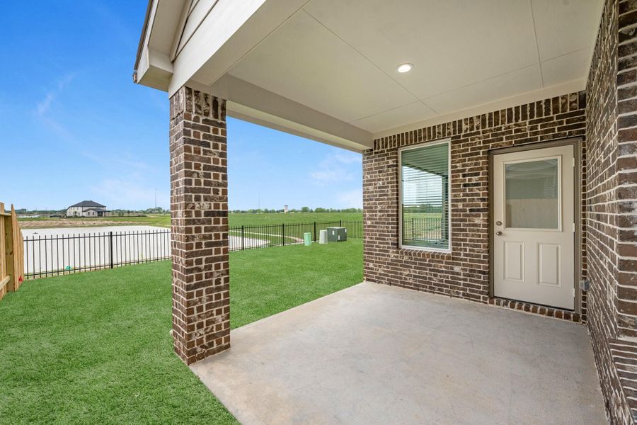 Exterior details and patio area of a home in Grand Mason Crossing, Katy (Image 3). Exterior details and patio area of a home in Grand Mason Crossing, Katy (Image 3).