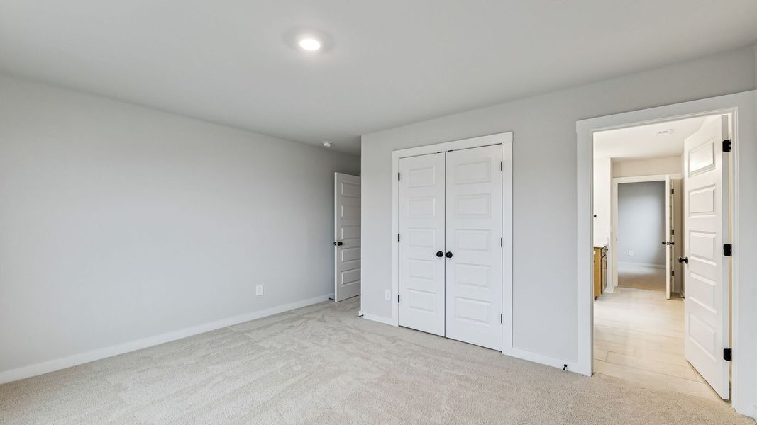 Representative unfurnished interior of a home built from the Stonebrook  II by D.R. Horton in Pottsview, Smyrna (Image 54).