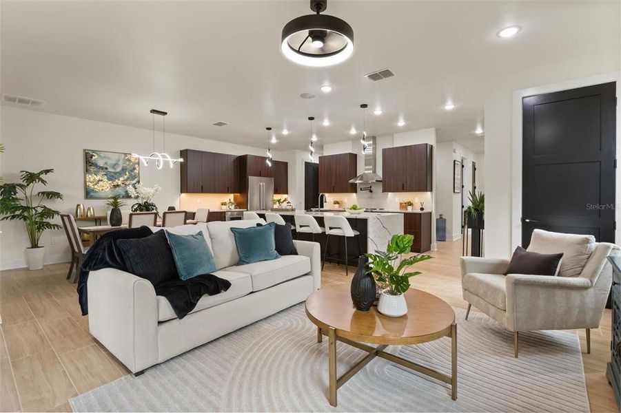 Furnished interior view inside a new home in , Orlando (Image 48).
