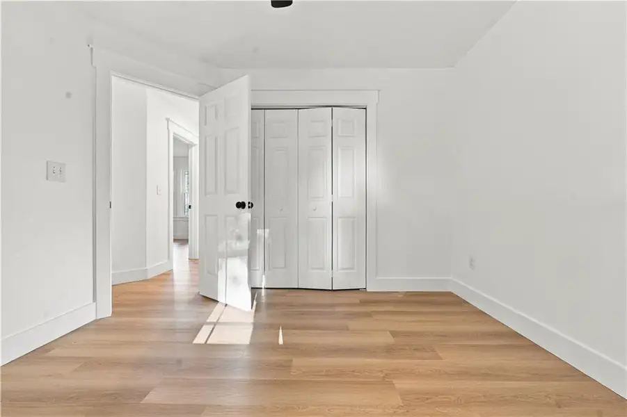 Spacious, unfurnished interior of a new home in , Marietta (Image 28).