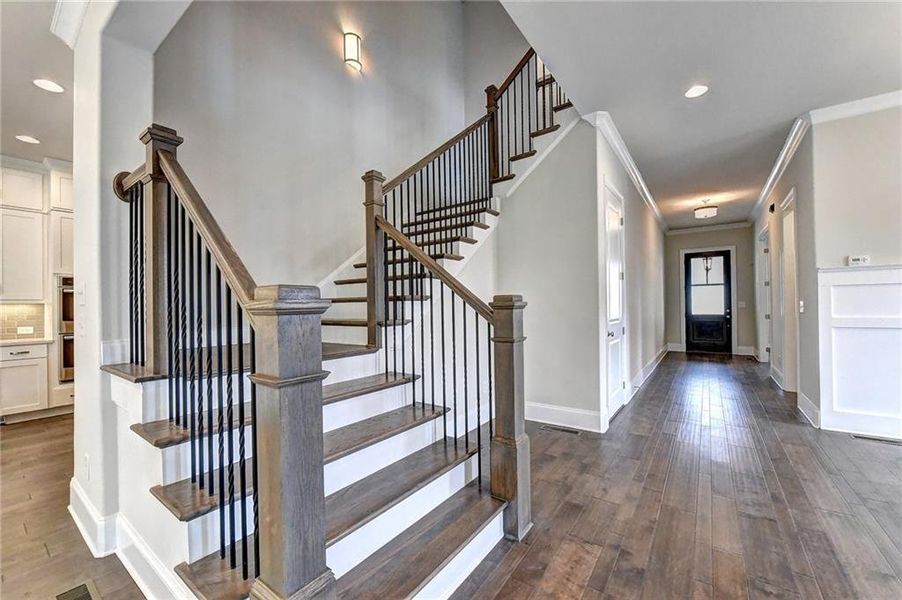Spacious, unfurnished interior of a new home in Bellmoore Park, Duluth (Image 58).