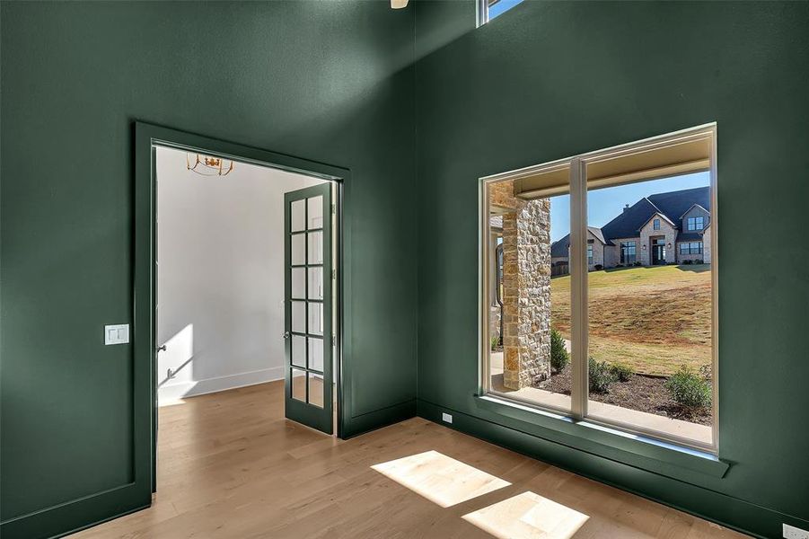 Spacious, unfurnished interior of a new home in , Longview (Image 28).