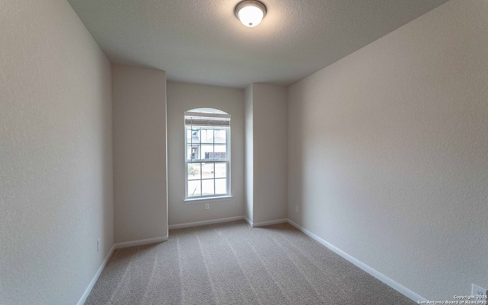 Spacious, unfurnished interior of a new home in Hickory Ridge, Elmendorf (Image 13).